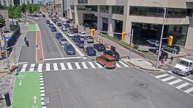 Traffic camera image at 2025-06-30 16:51:09