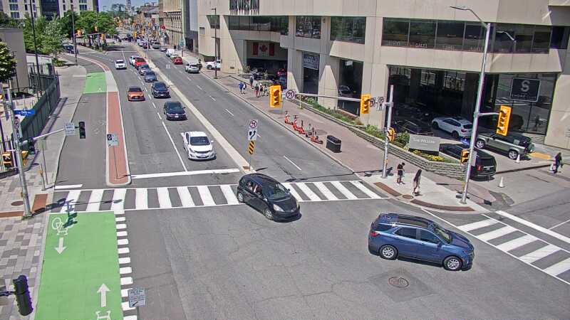 Traffic camera image at 2025-06-30 17:31:25