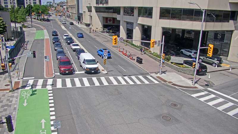 Traffic camera image at 2025-06-30 17:51:15