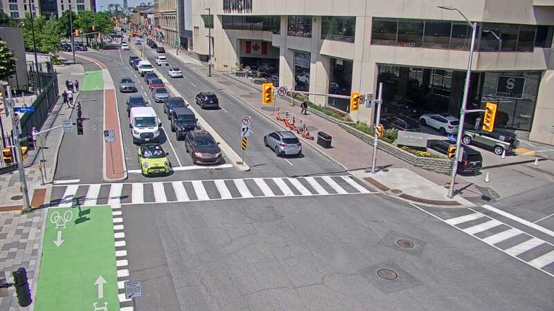 Traffic camera image at 2025-06-30 18:01:15