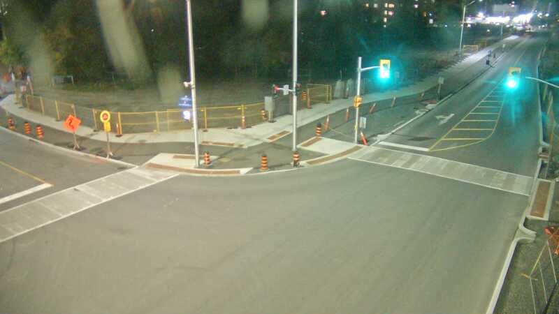 Traffic camera image at 2025-09-14 02:41:10