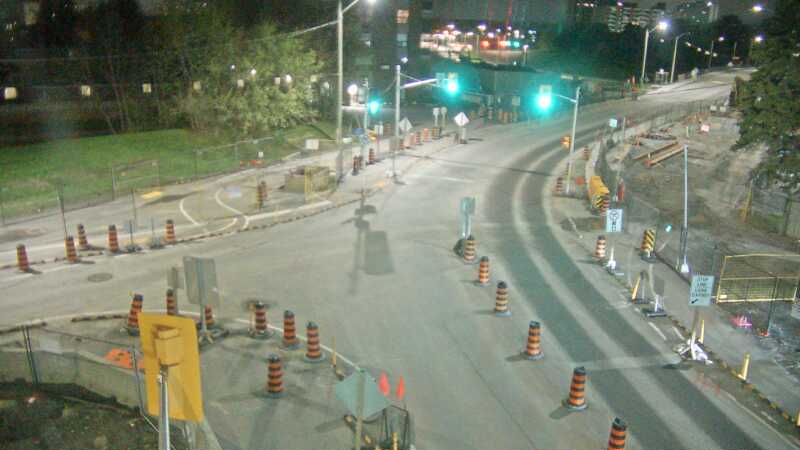 Traffic camera image at 2025-05-09 06:00:52