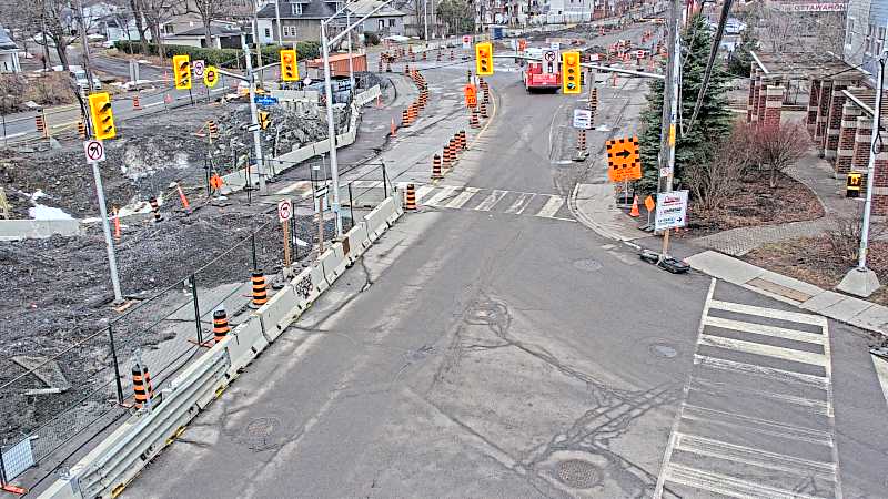 Traffic camera image at 2025-03-25 14:16:02
