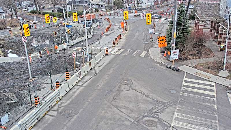 Traffic camera image at 2025-03-25 14:38:19