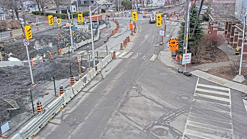 Traffic camera image at 2025-03-25 14:45:56