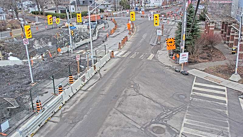 Traffic camera image at 2025-03-25 15:25:52