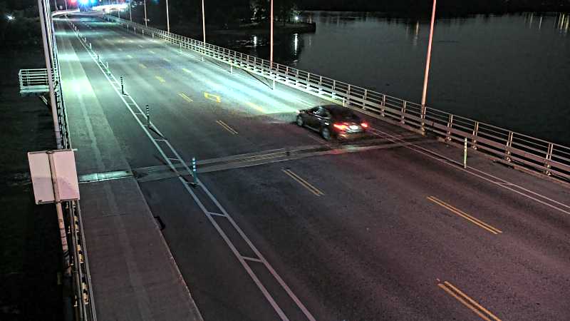 Traffic camera image at 2025-07-12 04:16:07