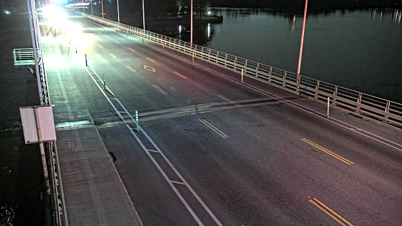 Traffic camera image at 2025-07-12 04:21:03