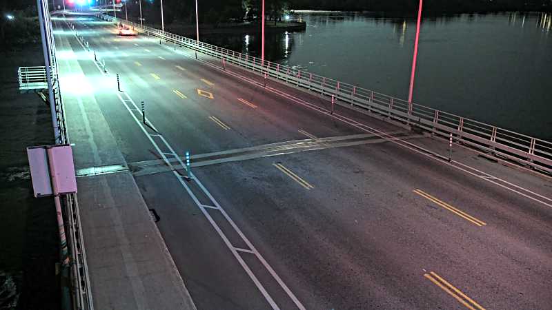 Traffic camera image at 2025-07-12 04:41:02