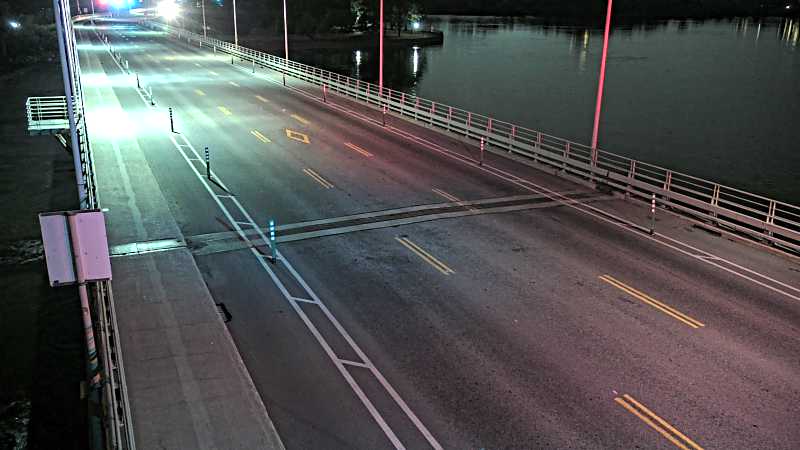 Traffic camera image at 2025-07-12 05:06:08