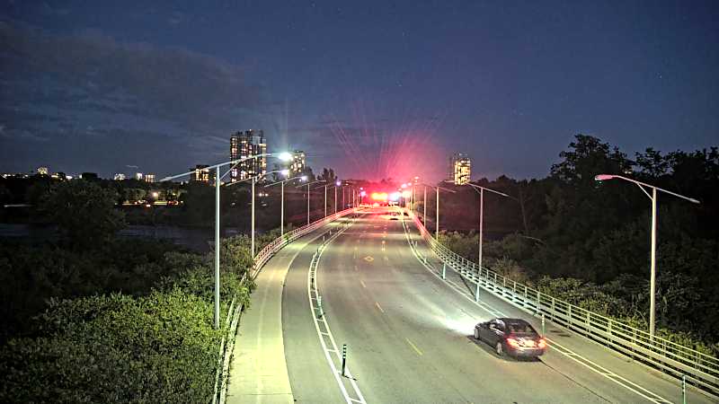 Traffic camera image at 2025-08-25 00:41:11