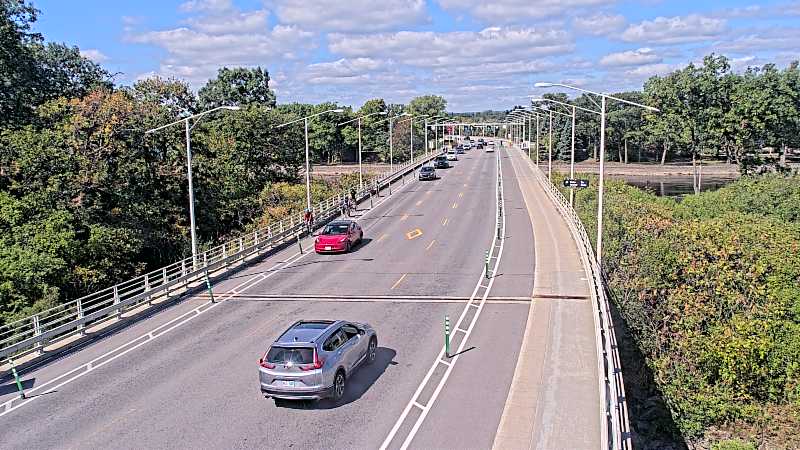 Traffic camera image at 2025-09-14 17:16:17