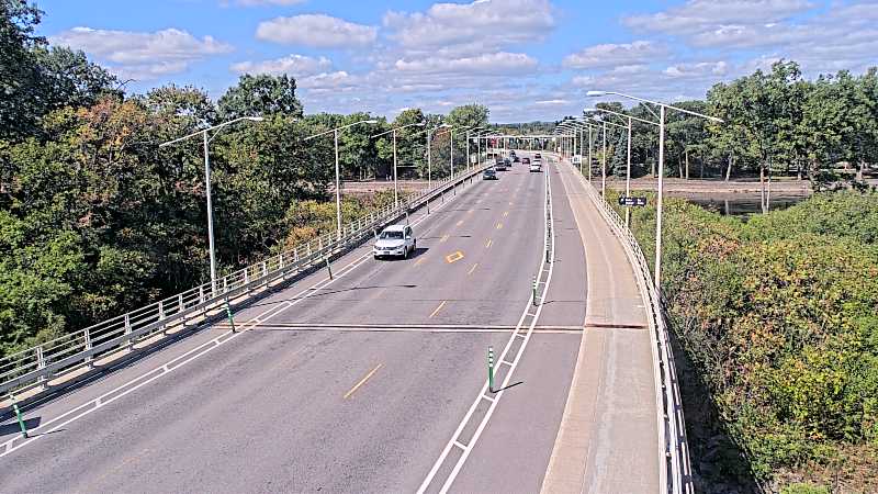 Traffic camera image at 2025-09-14 17:26:07