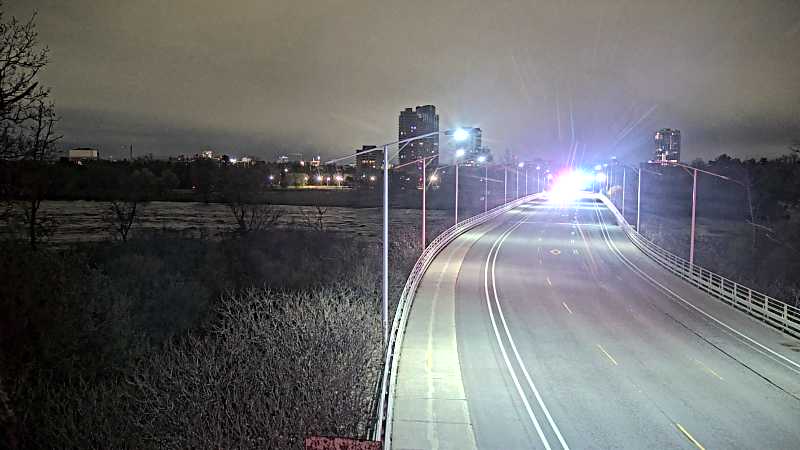 Traffic camera image at 2025-05-09 05:45:55