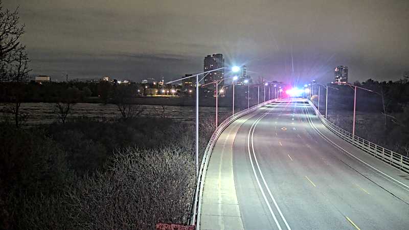 Traffic camera image at 2025-05-09 05:55:54