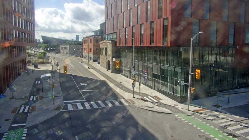 Traffic camera image at 2025-08-24 14:36:11