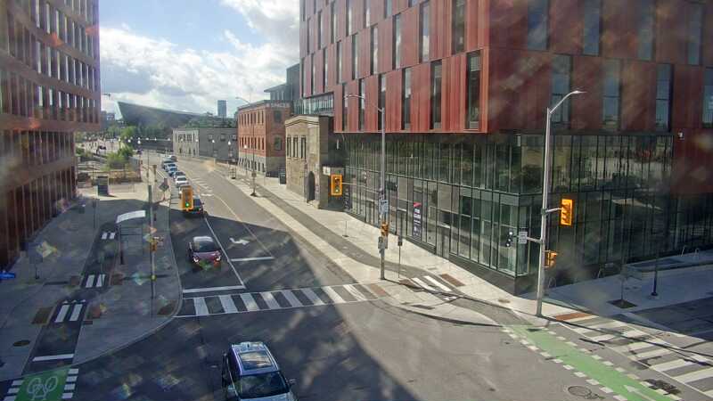 Traffic camera image at 2025-08-24 14:41:15