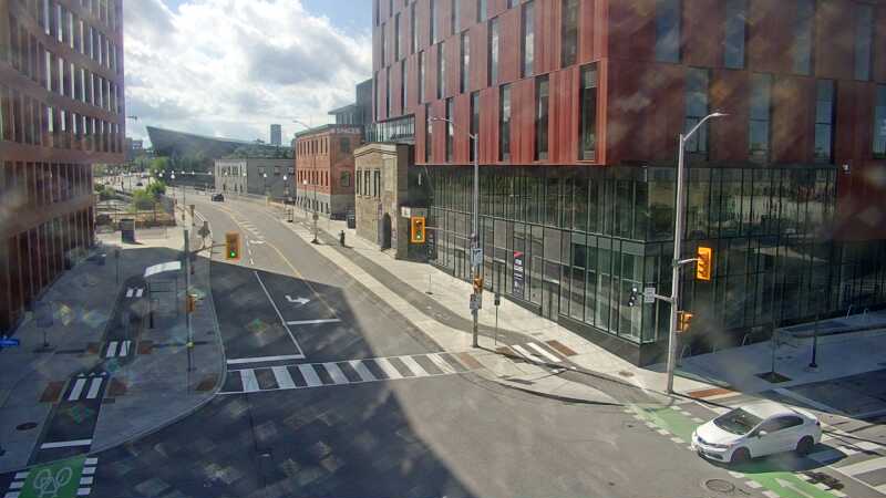 Traffic camera image at 2025-08-24 14:46:16