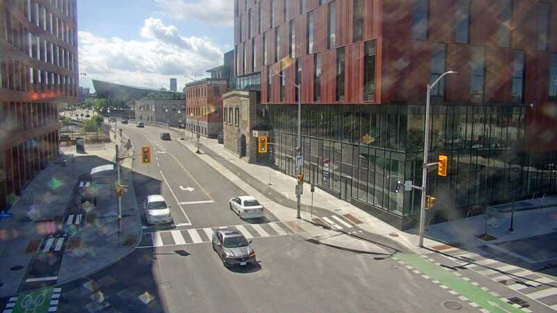 Traffic camera image at 2025-08-24 15:11:12