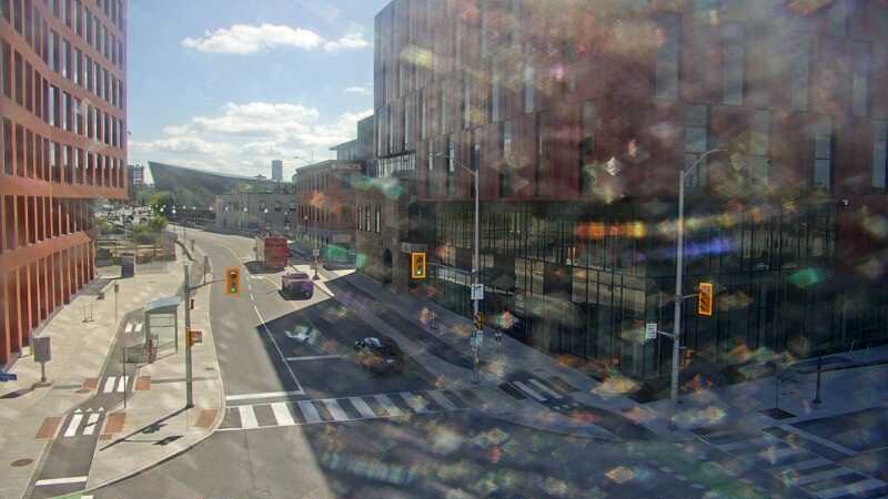 Traffic camera image at 2025-09-14 17:21:12