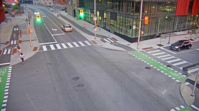Traffic camera image at 2025-07-31 00:41:06