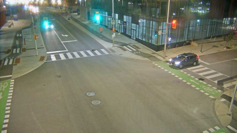 Traffic camera image at 2025-07-31 01:56:08