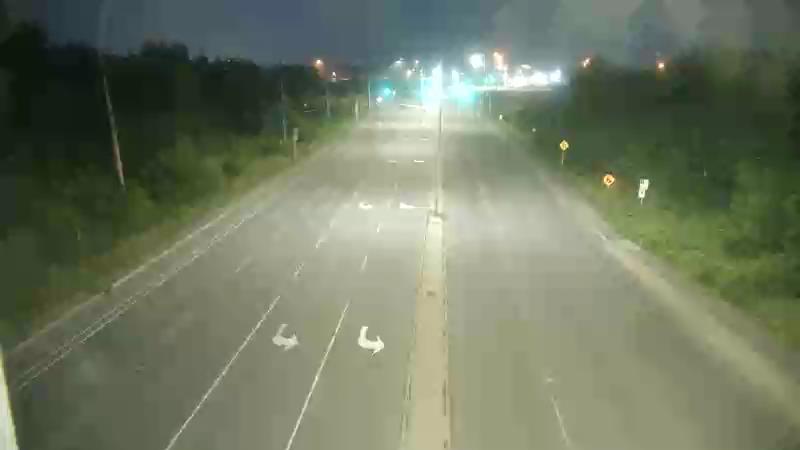 Traffic camera image at 2025-08-04 01:16:01