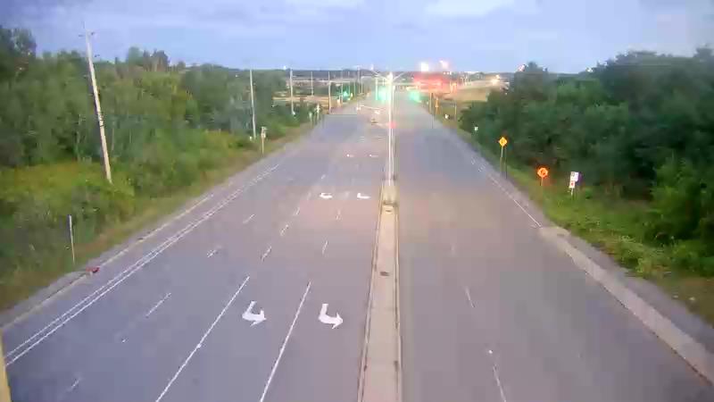 Traffic camera image at 2025-08-25 00:16:13