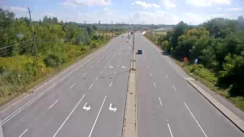 Traffic camera image at 2025-09-14 17:46:24