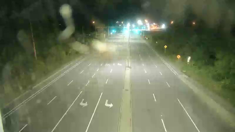 Traffic camera image at 2025-09-19 04:16:12