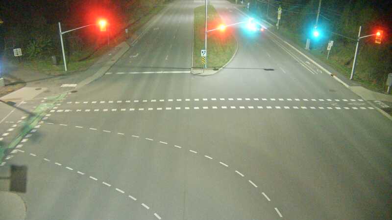 Traffic camera image at 2025-05-09 06:15:56