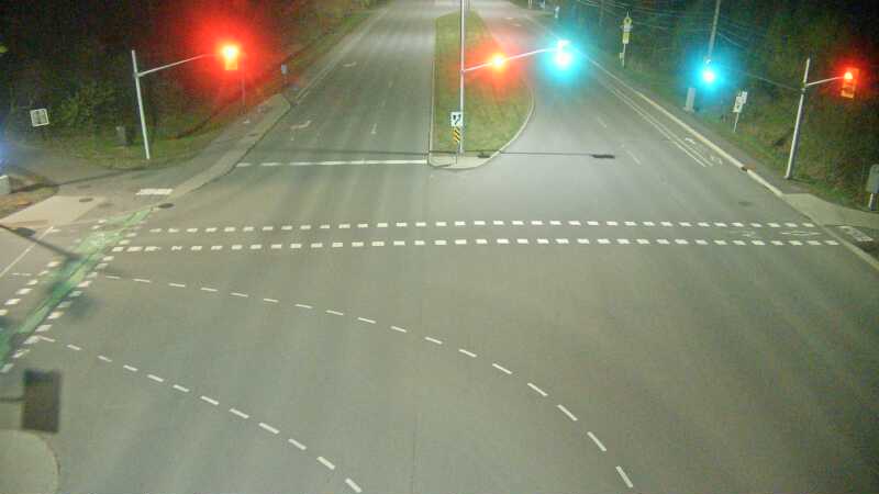 Traffic camera image at 2025-05-09 07:10:46