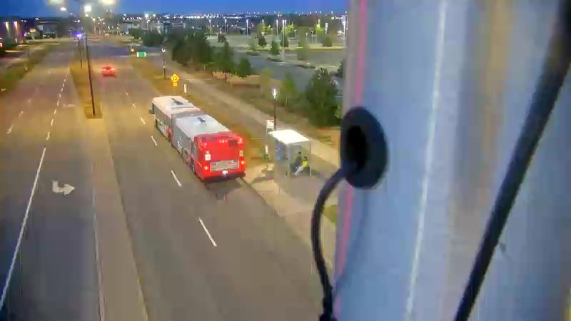 Traffic camera image at 2025-08-25 00:21:05