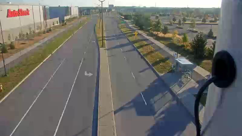 Traffic camera image at 2025-09-01 11:41:12