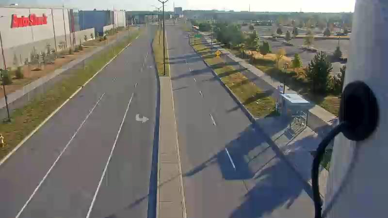 Traffic camera image at 2025-09-01 11:46:18