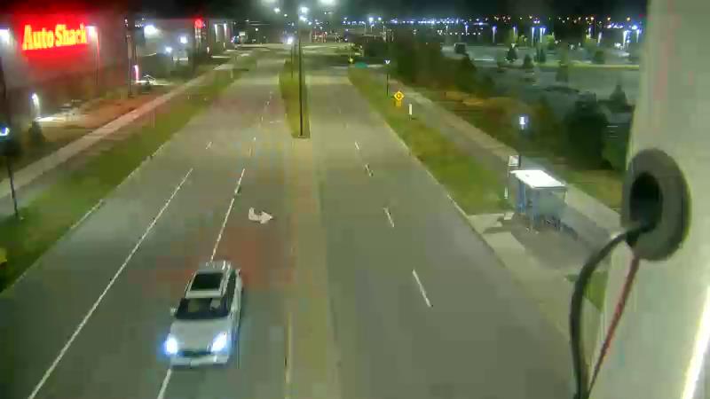 Traffic camera image at 2025-09-06 03:46:15