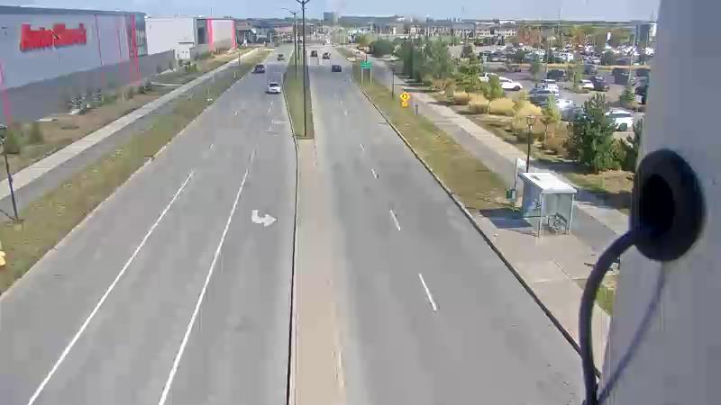 Traffic camera image at 2025-09-14 17:16:17