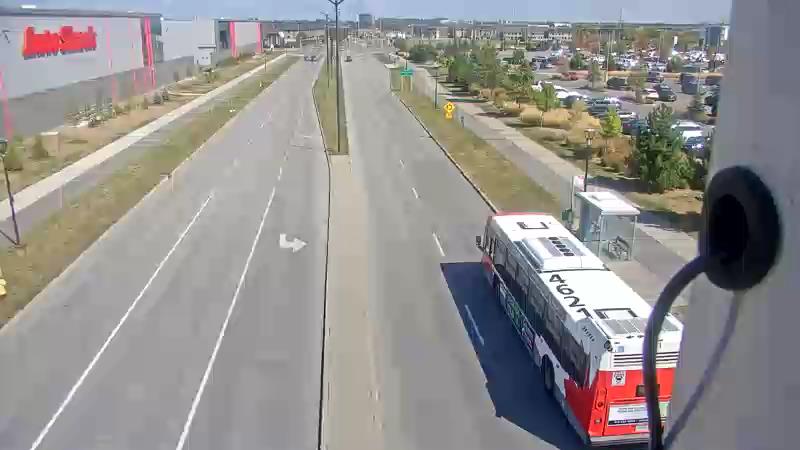 Traffic camera image at 2025-09-14 17:21:13
