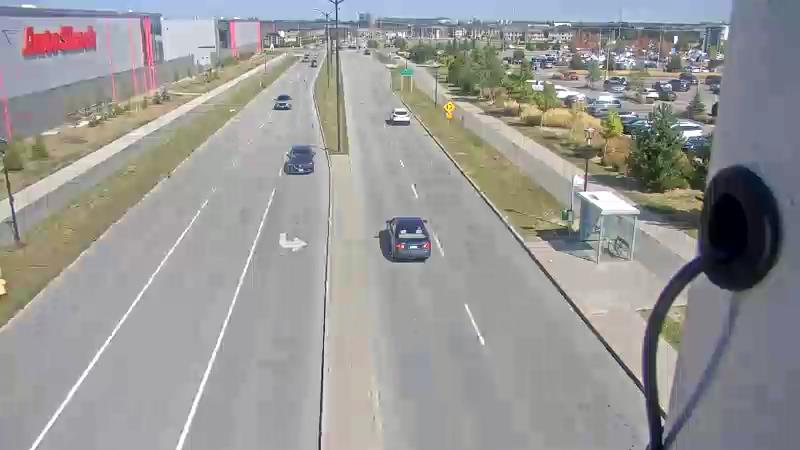 Traffic camera image at 2025-09-14 17:46:24
