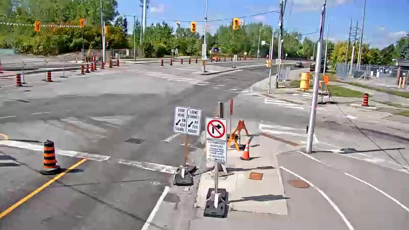 Traffic camera image at 2025-09-14 17:11:22