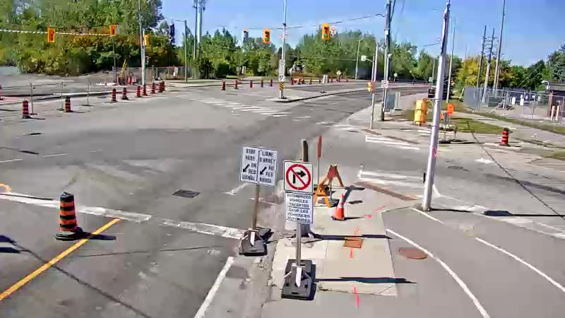Traffic camera image at 2025-09-15 17:46:18