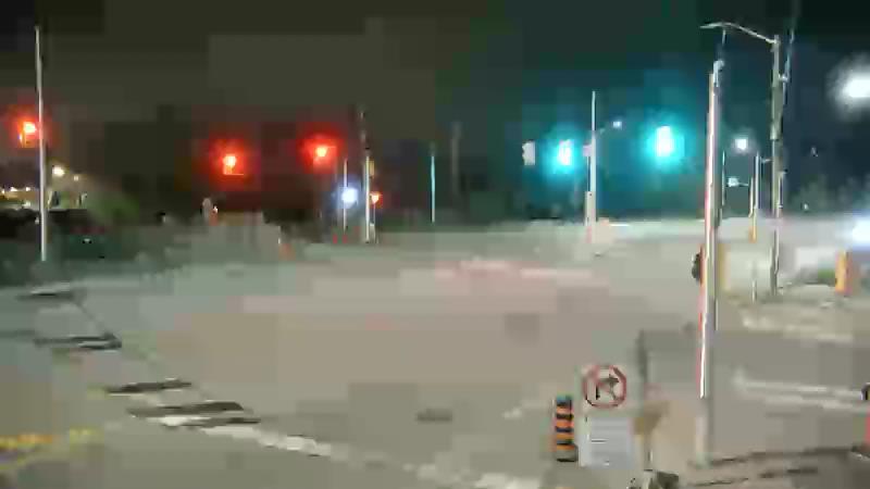 Traffic camera image at 2025-05-09 06:45:52