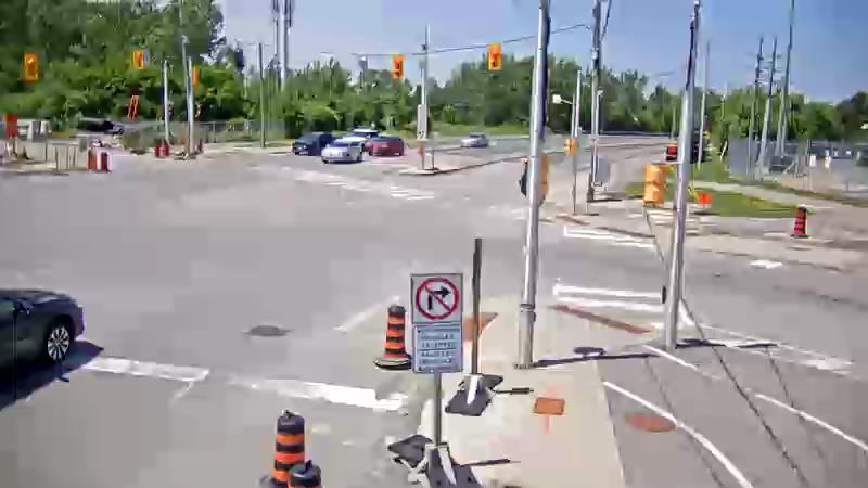 Traffic camera image at 2025-06-30 17:11:27