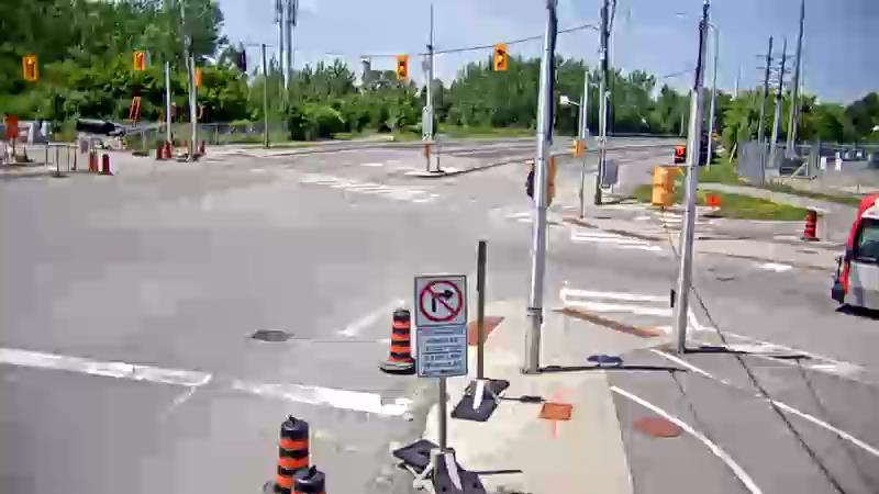 Traffic camera image at 2025-06-30 17:31:26
