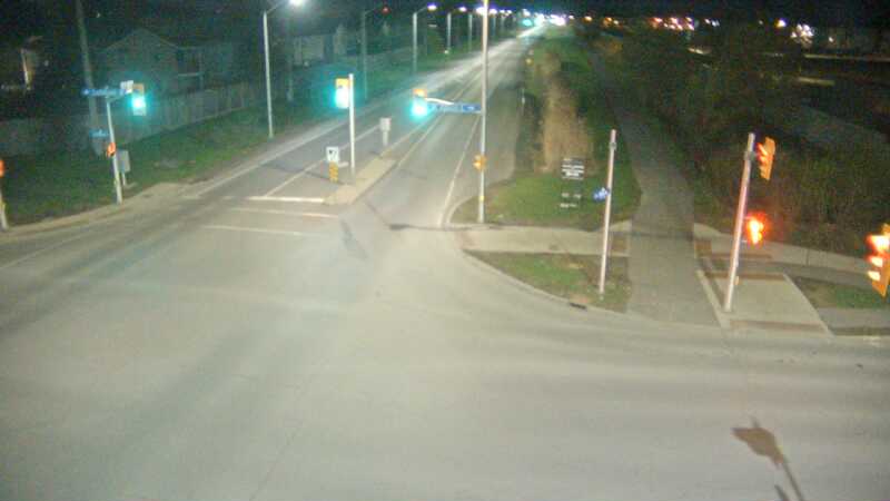 Traffic camera image at 2025-05-09 05:15:48