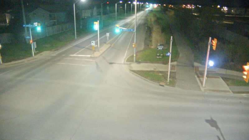 Traffic camera image at 2025-05-09 05:20:52