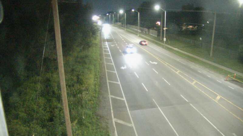 Traffic camera image at 2025-07-12 04:21:04