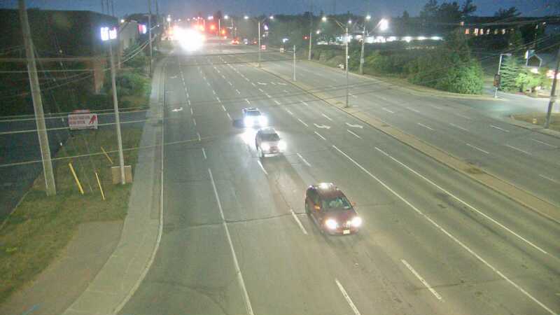 Traffic camera image at 2025-08-04 01:10:10