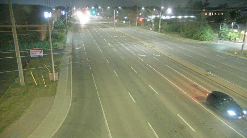 Traffic camera image at 2025-08-04 01:35:12