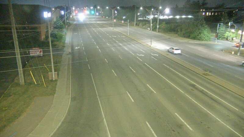 Traffic camera image at 2025-08-04 02:35:14